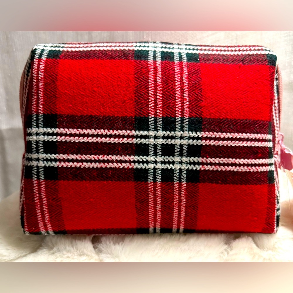 NEW Juicy Couture Red Plaid Travel Cosmetics Bag - Picture 4 of 5
